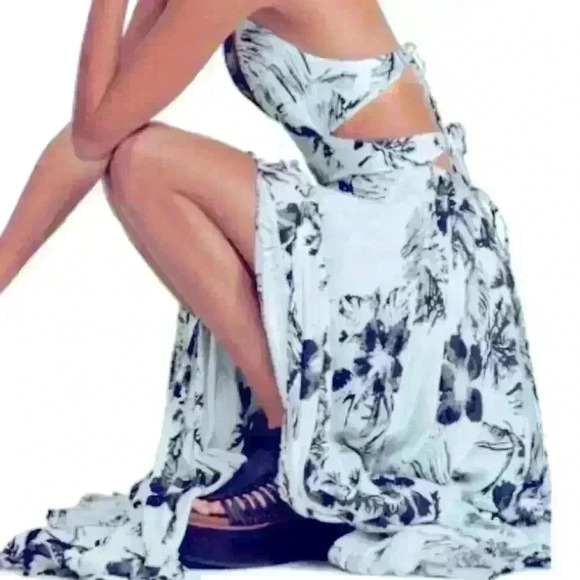 NWT Free People Lille Print Maxi Dress Blue Celadon‎ Size XS - Picture 2 of 5